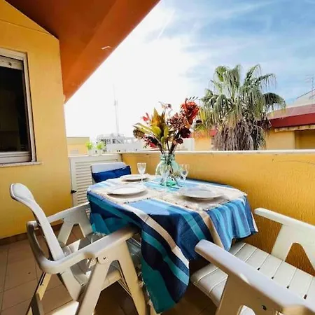 A Due Passi Dal Mare *