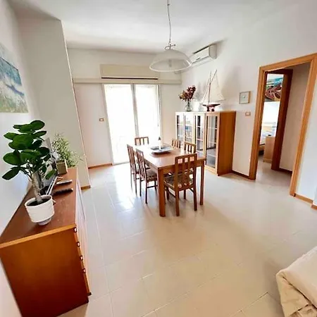 Lägenhet A Due Passi Dal Mare