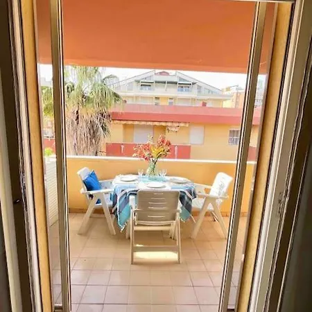 A Due Passi Dal Mare